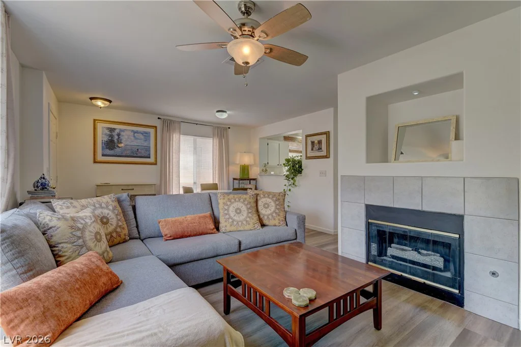 9564 Belle Fountain, Las Vegas, NV 89123