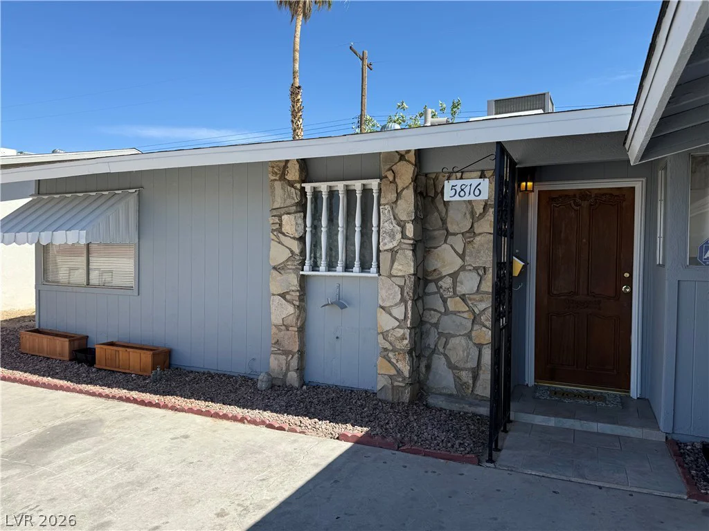 5816 Martita, Las Vegas, NV 89108