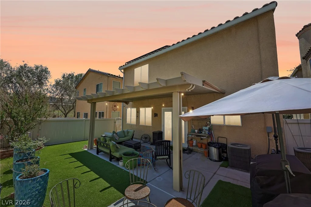 8342 Fort Hallock, Las Vegas, NV 89131