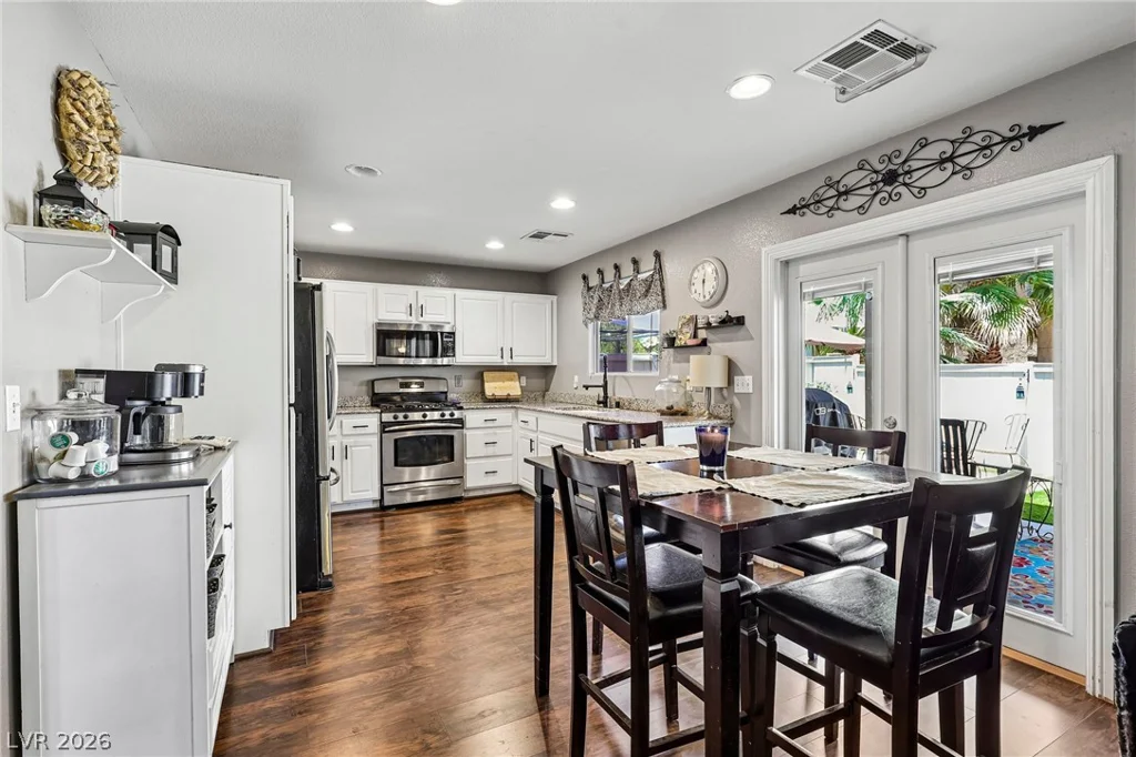8342 Fort Hallock, Las Vegas, NV 89131