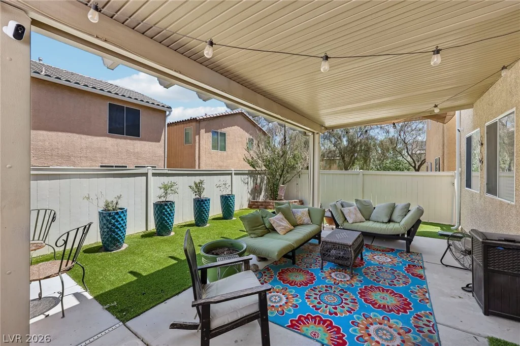 8342 Fort Hallock, Las Vegas, NV 89131