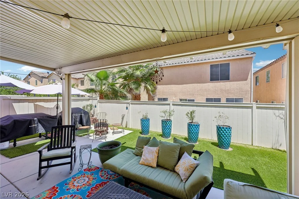 8342 Fort Hallock, Las Vegas, NV 89131