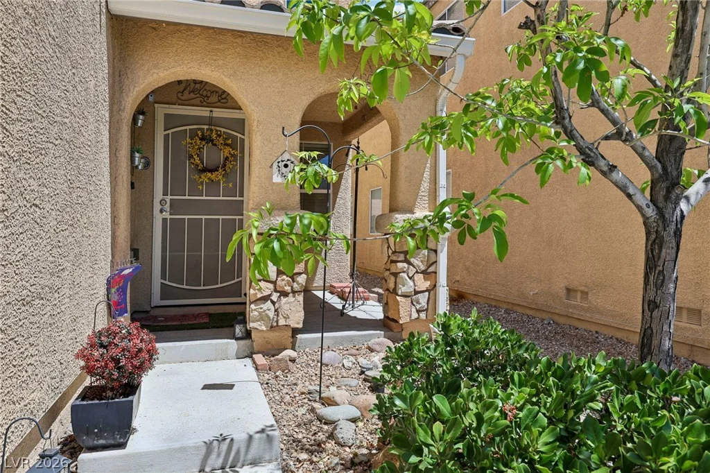8342 Fort Hallock, Las Vegas, NV 89131