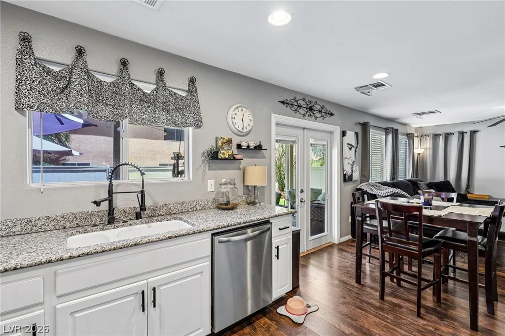 8342 Fort Hallock, Las Vegas, NV 89131