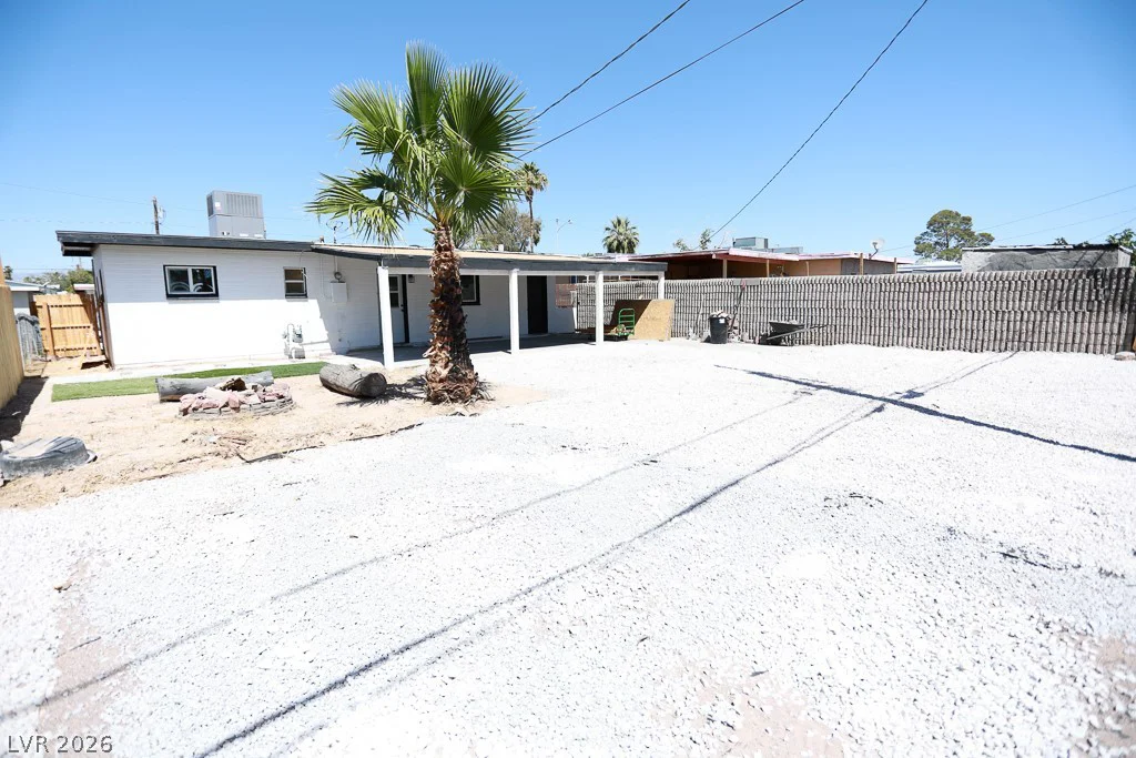 112 Harvard, Las Vegas, NV 89107