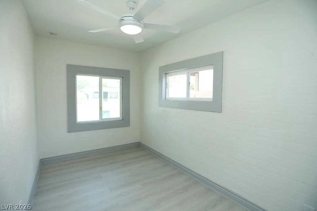 112 Harvard, Las Vegas, NV 89107
