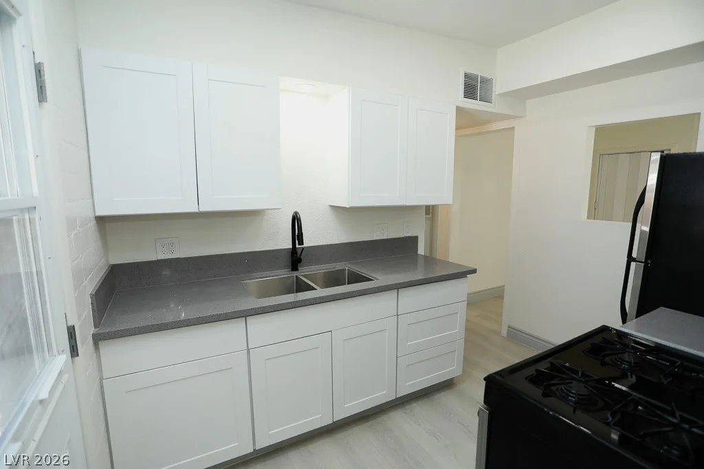 112 Harvard, Las Vegas, NV 89107
