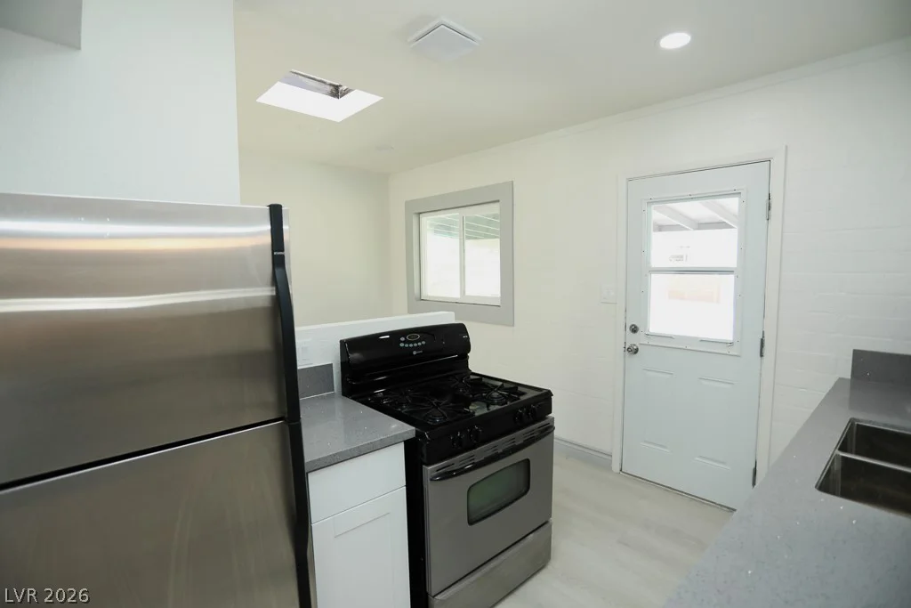 112 Harvard, Las Vegas, NV 89107