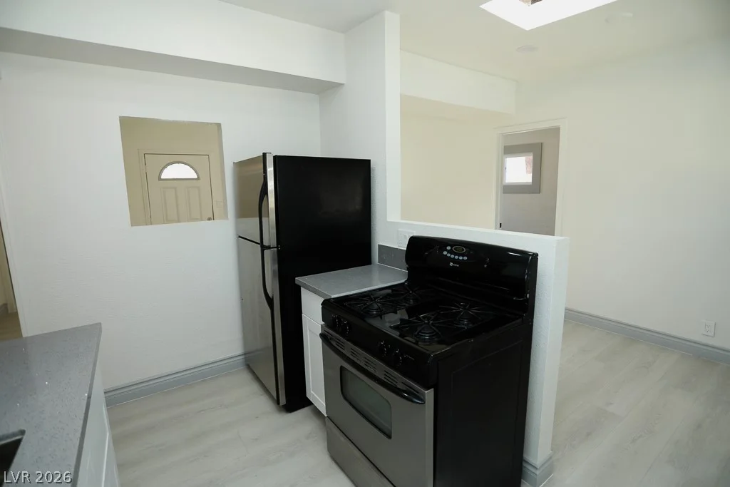 112 Harvard, Las Vegas, NV 89107