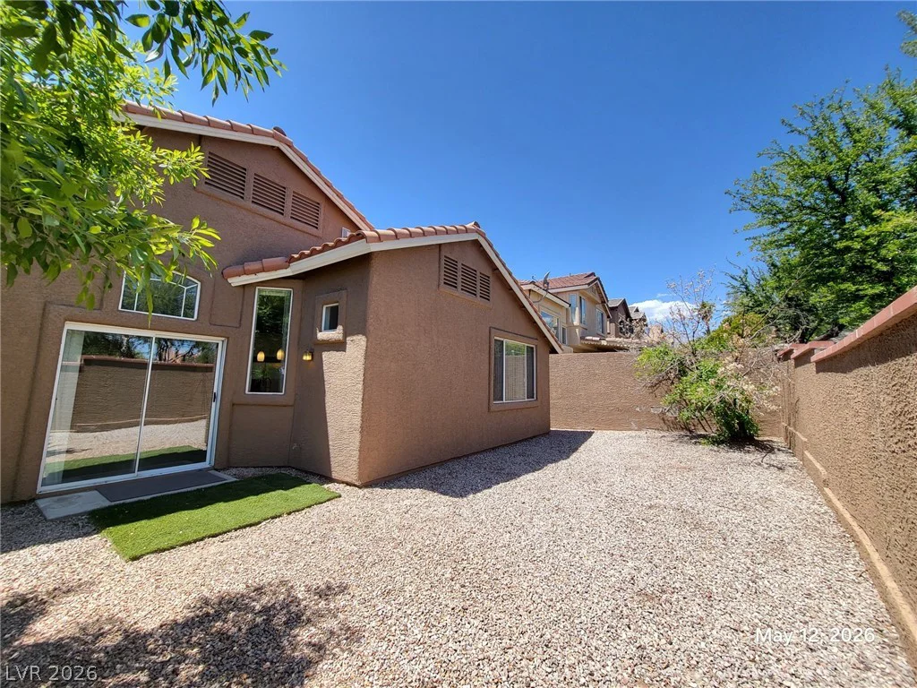 10124 Hill Country, Las Vegas, NV 89134