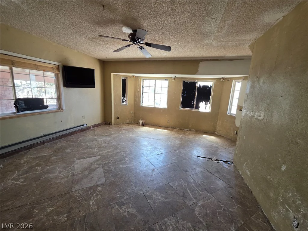 1322 Lucky, Las Vegas, NV 89104