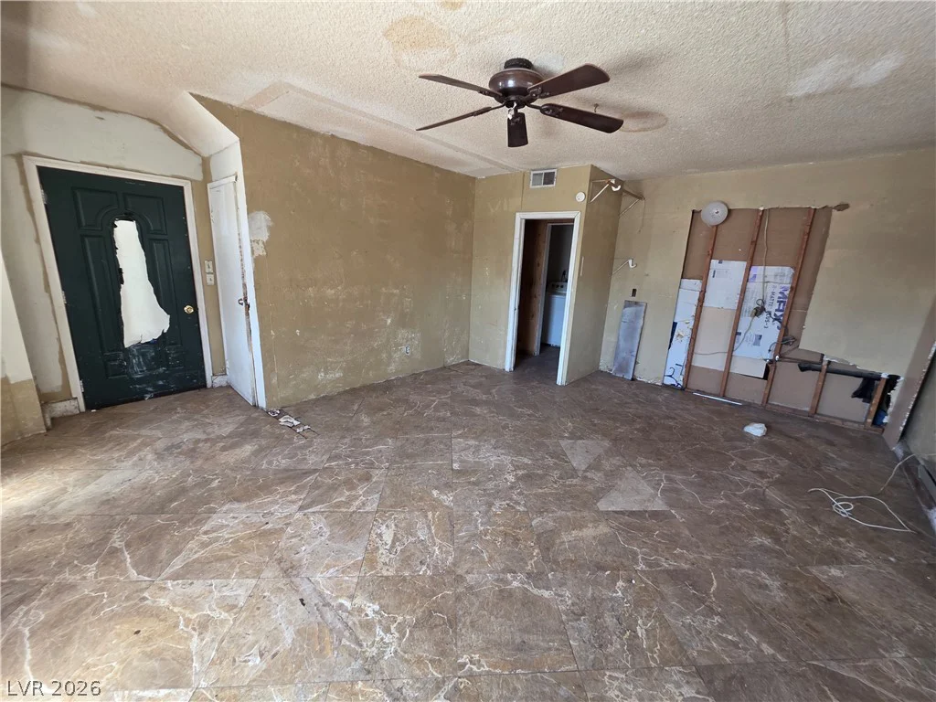 1322 Lucky, Las Vegas, NV 89104