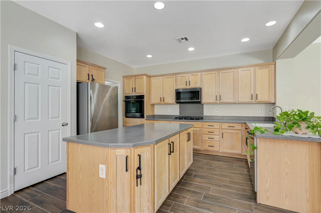 6437 Boatbill, North Las Vegas, NV 89084