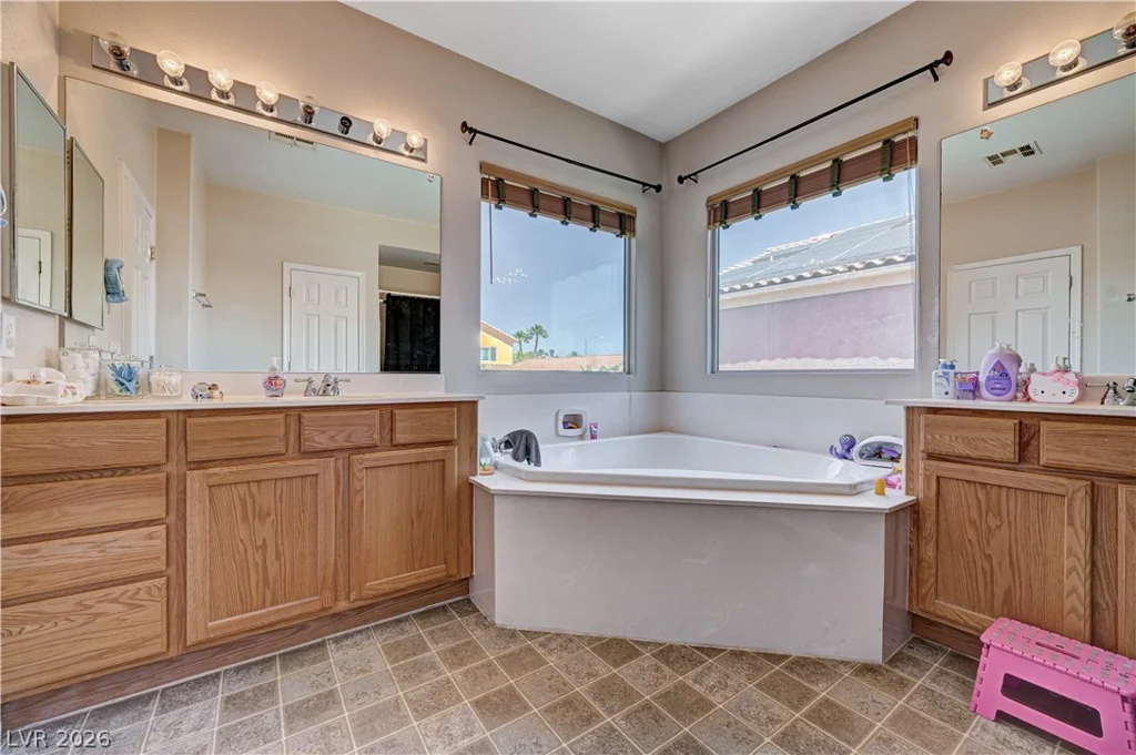 6437 Boatbill, North Las Vegas, NV 89084