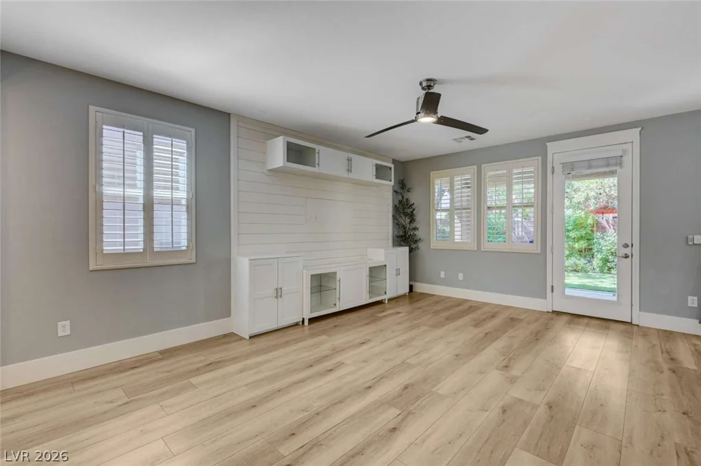 10501 Winter Grass, Las Vegas, NV 89135