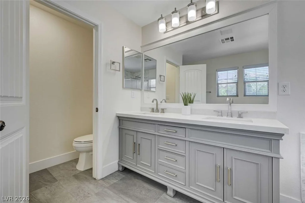 10501 Winter Grass, Las Vegas, NV 89135