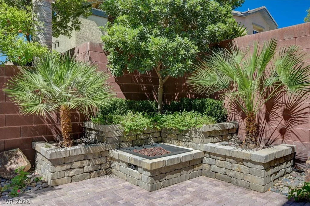 10501 Winter Grass, Las Vegas, NV 89135