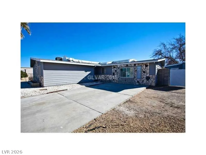 6905 Vivian, Las Vegas, NV 89145