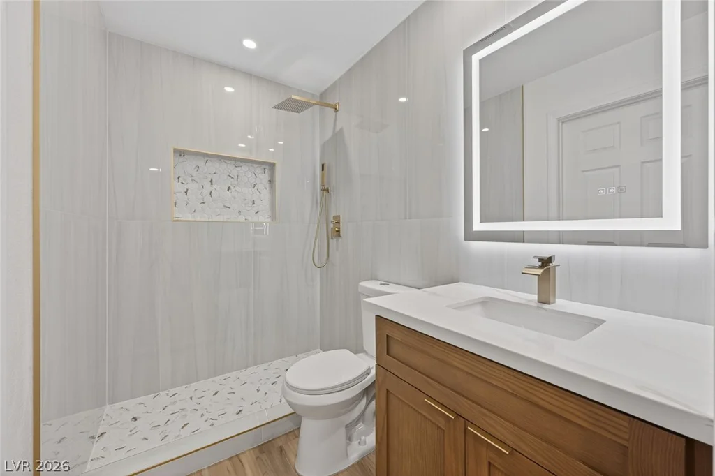 6800 Lake Mead, Las Vegas, NV 89156