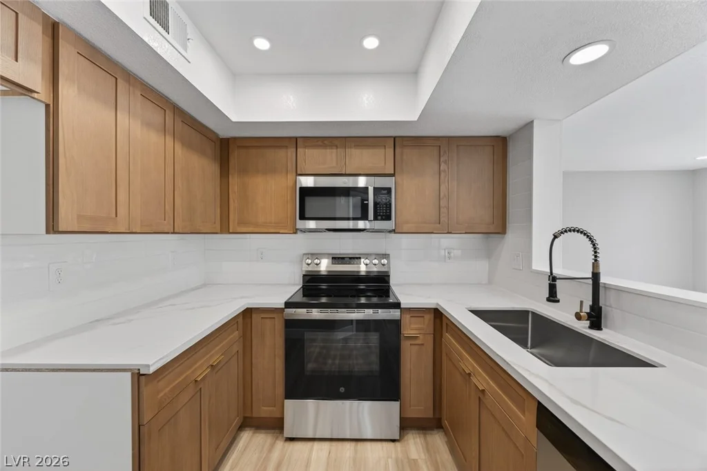 6800 Lake Mead, Las Vegas, NV 89156