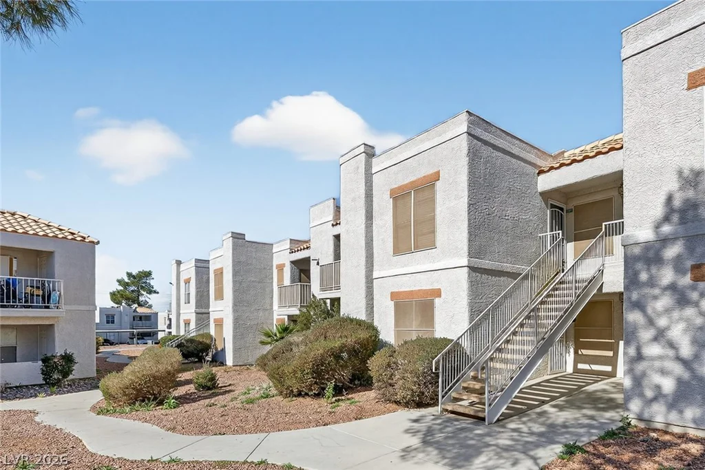 6800 Lake Mead, Las Vegas, NV 89156