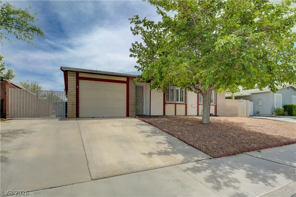 6261 Newville, Las Vegas, NV 89103