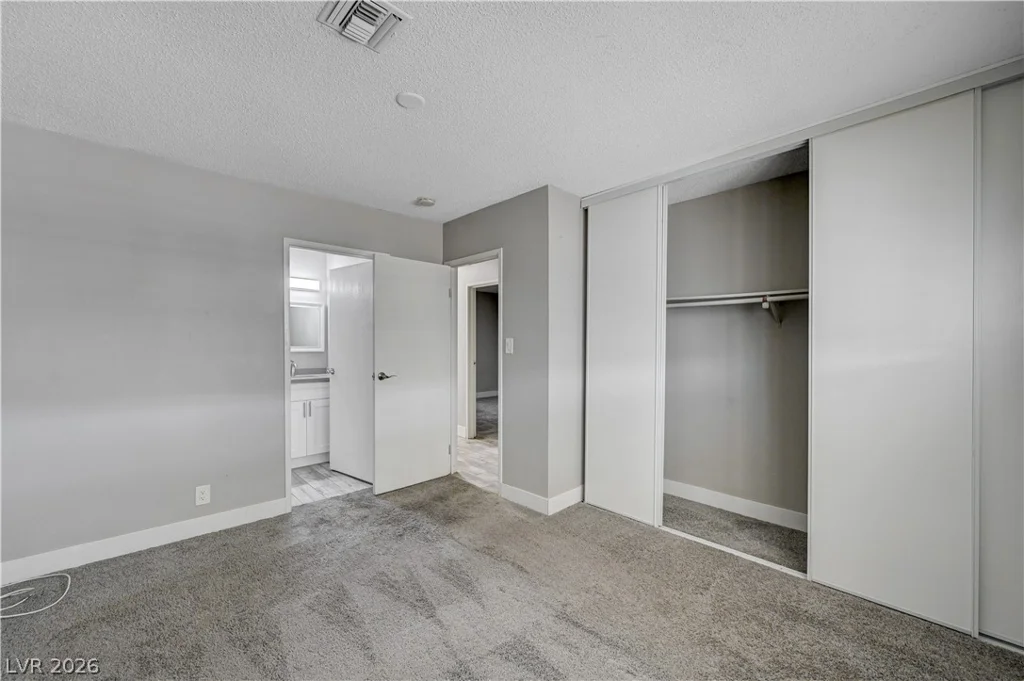 6261 Newville, Las Vegas, NV 89103