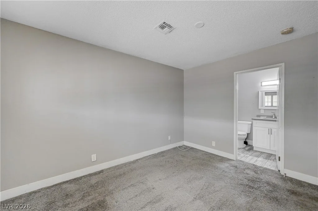 6261 Newville, Las Vegas, NV 89103