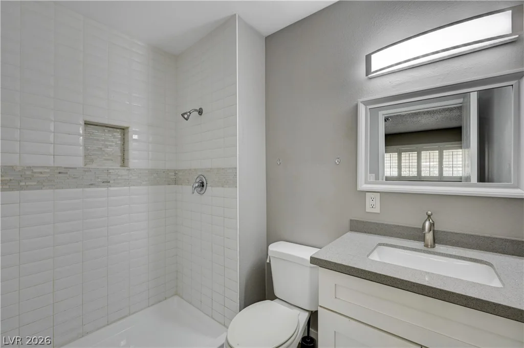 6261 Newville, Las Vegas, NV 89103