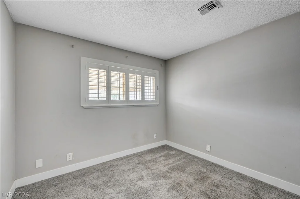 6261 Newville, Las Vegas, NV 89103