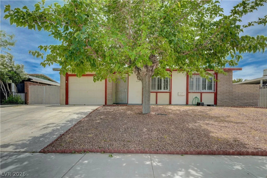 6261 Newville, Las Vegas, NV 89103