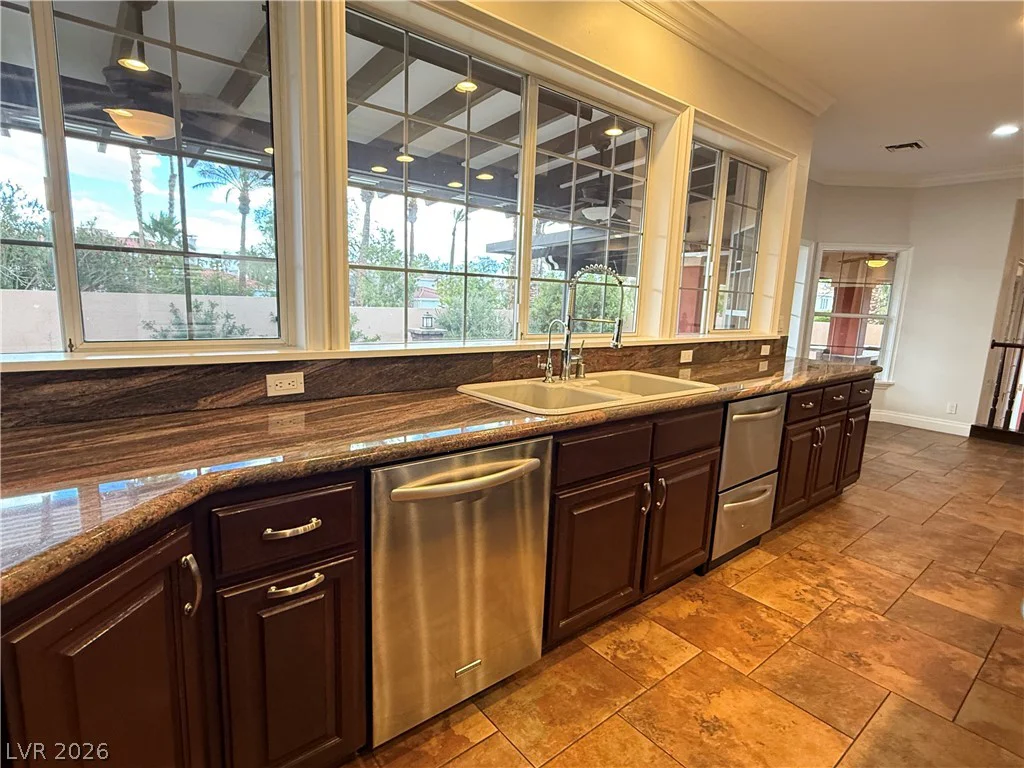 8112 Sapphire Bay, Las Vegas, NV 89128