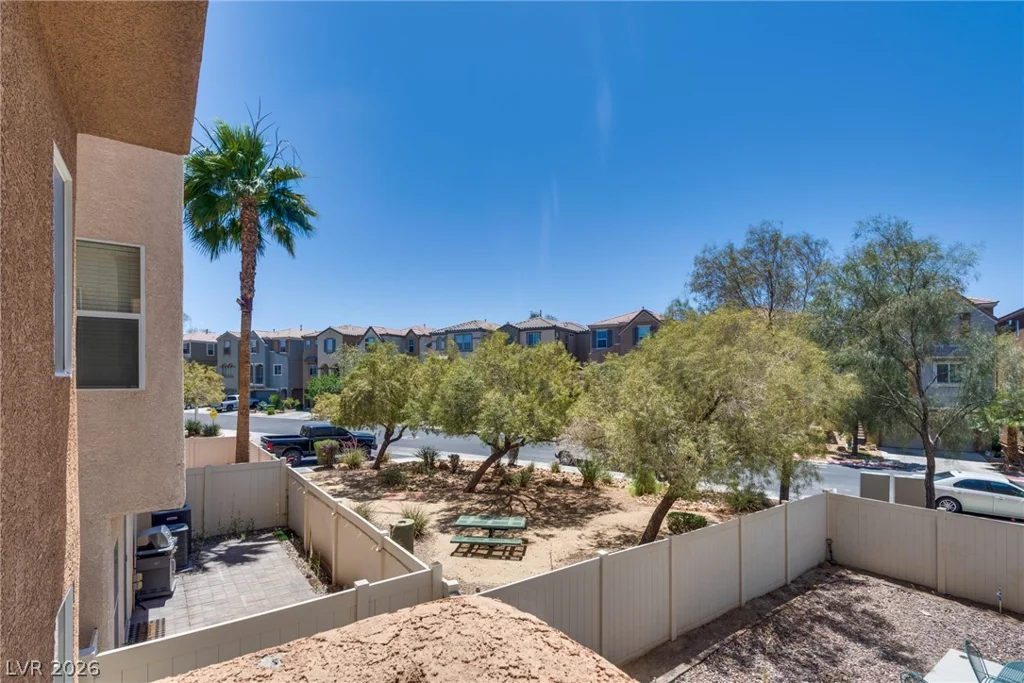 10817 Holmfield, Henderson, NV 89052
