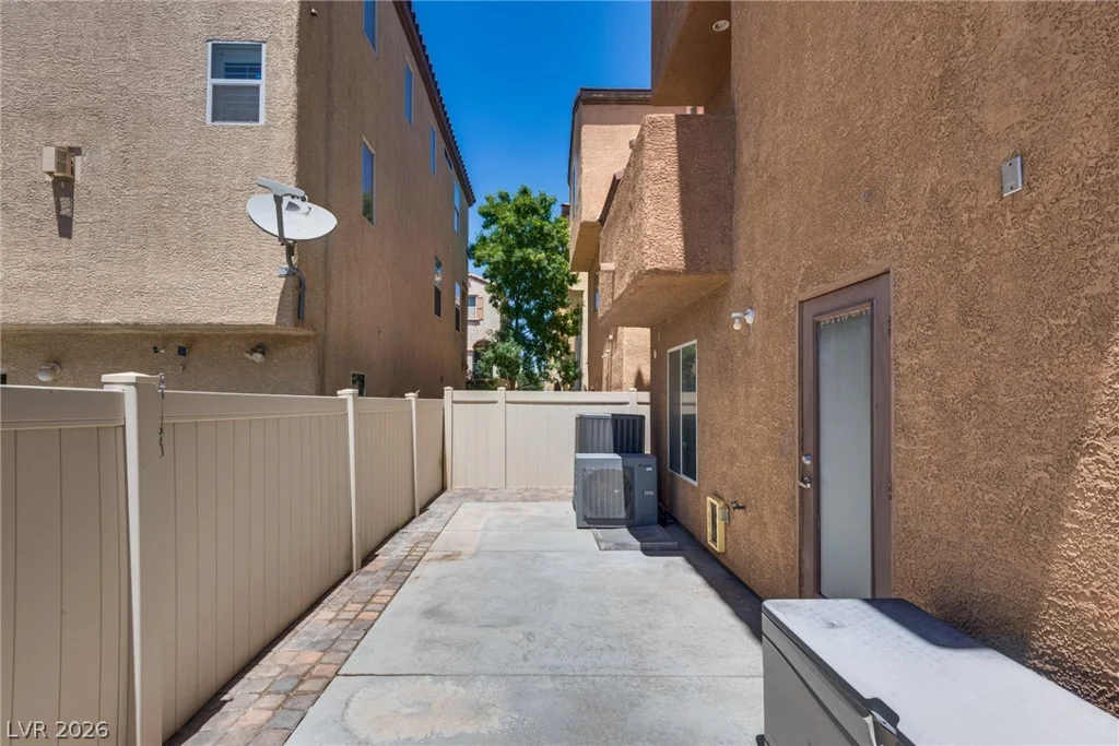 10817 Holmfield, Henderson, NV 89052