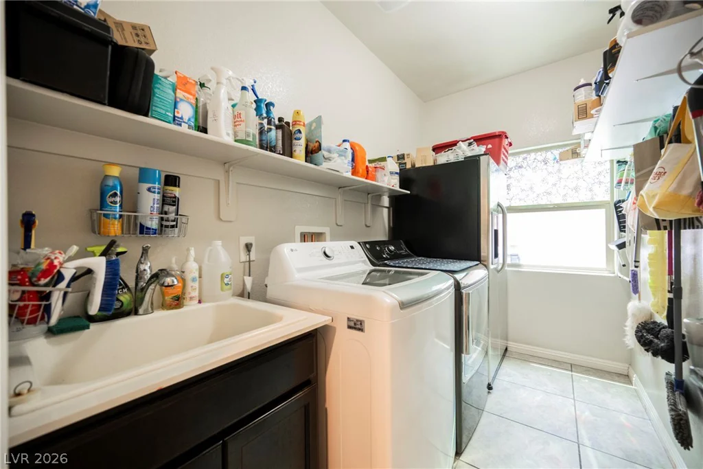 109 Kirkcaldy, Henderson, NV 89012