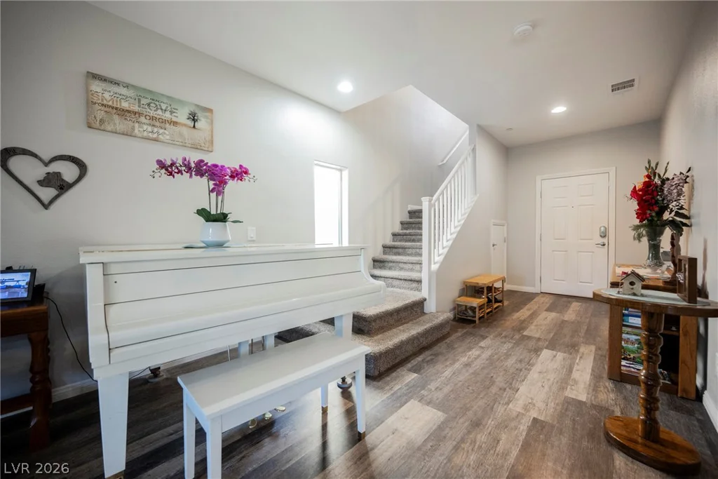 109 Kirkcaldy, Henderson, NV 89012