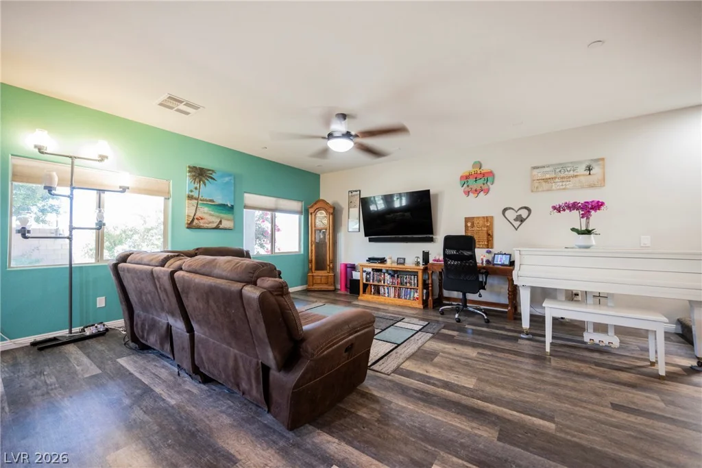 109 Kirkcaldy, Henderson, NV 89012