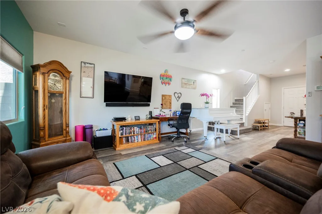 109 Kirkcaldy, Henderson, NV 89012