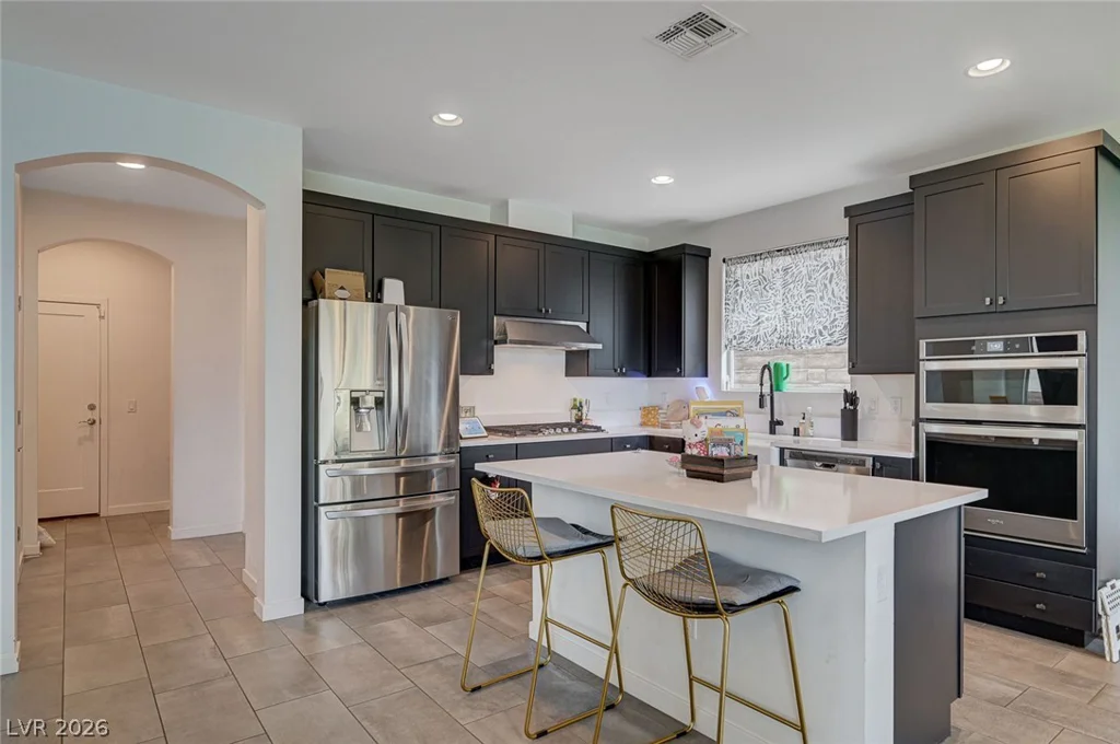 2557 Iron Crest, Las Vegas, NV 89138