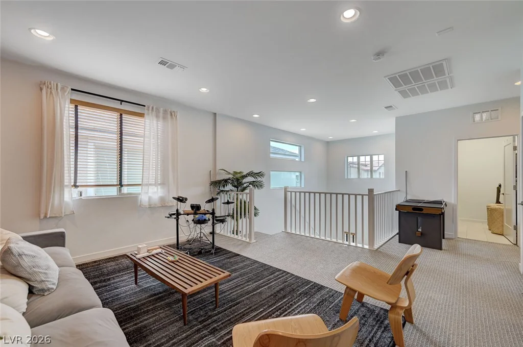 2557 Iron Crest, Las Vegas, NV 89138