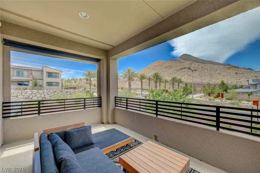 2557 Iron Crest, Las Vegas, NV 89138
