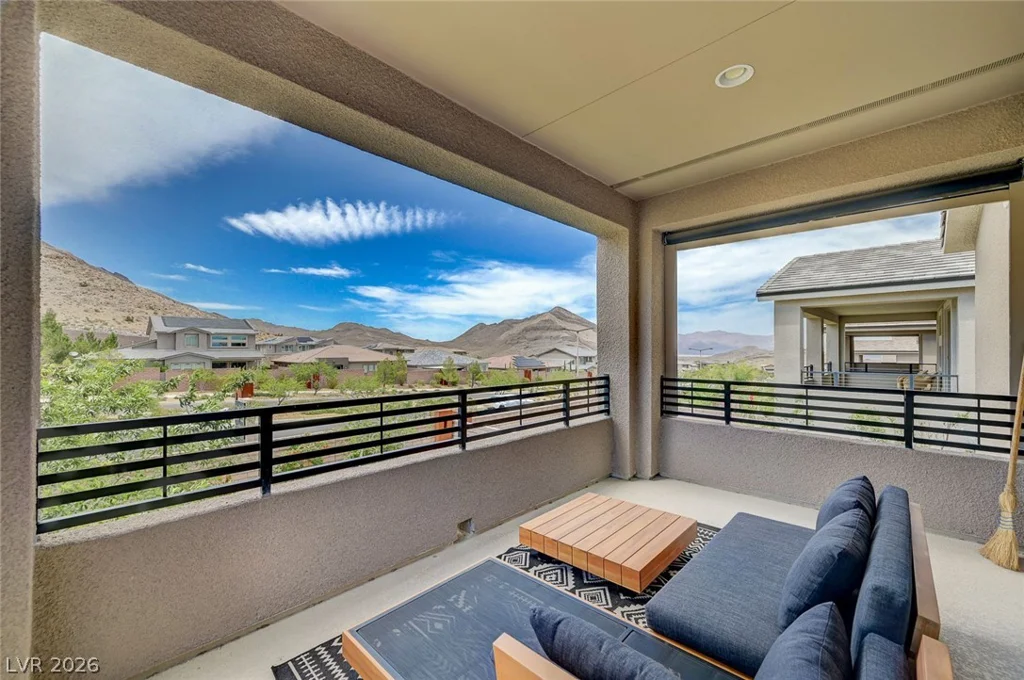 2557 Iron Crest, Las Vegas, NV 89138