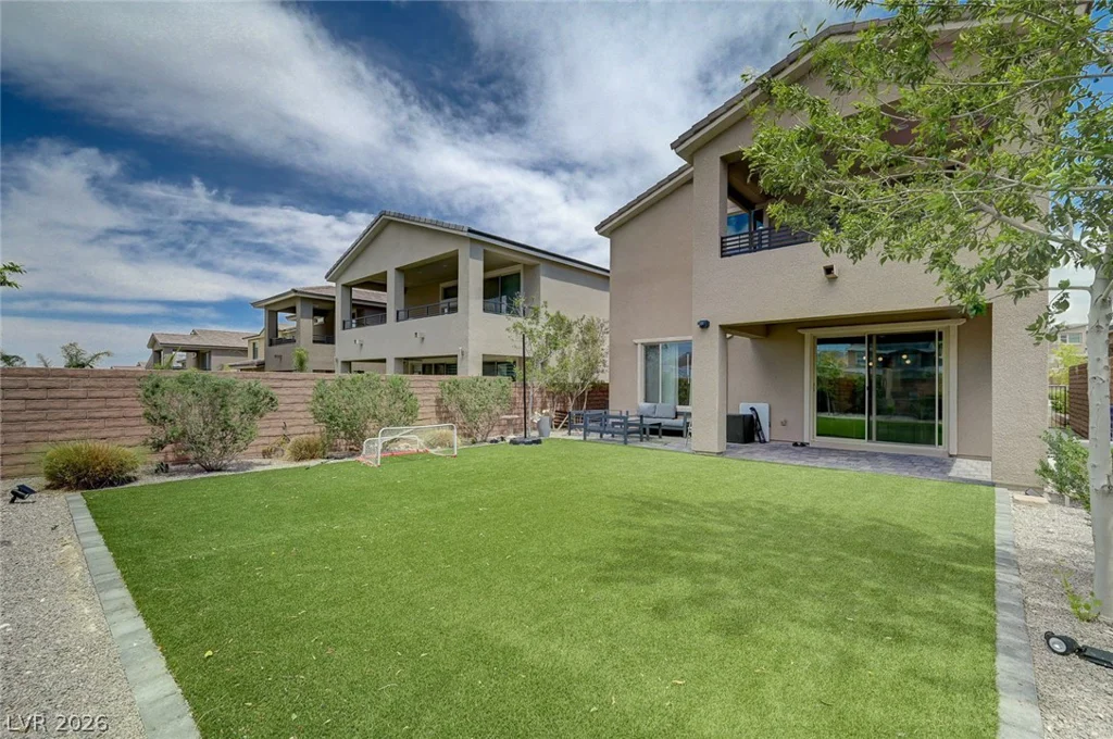 2557 Iron Crest, Las Vegas, NV 89138