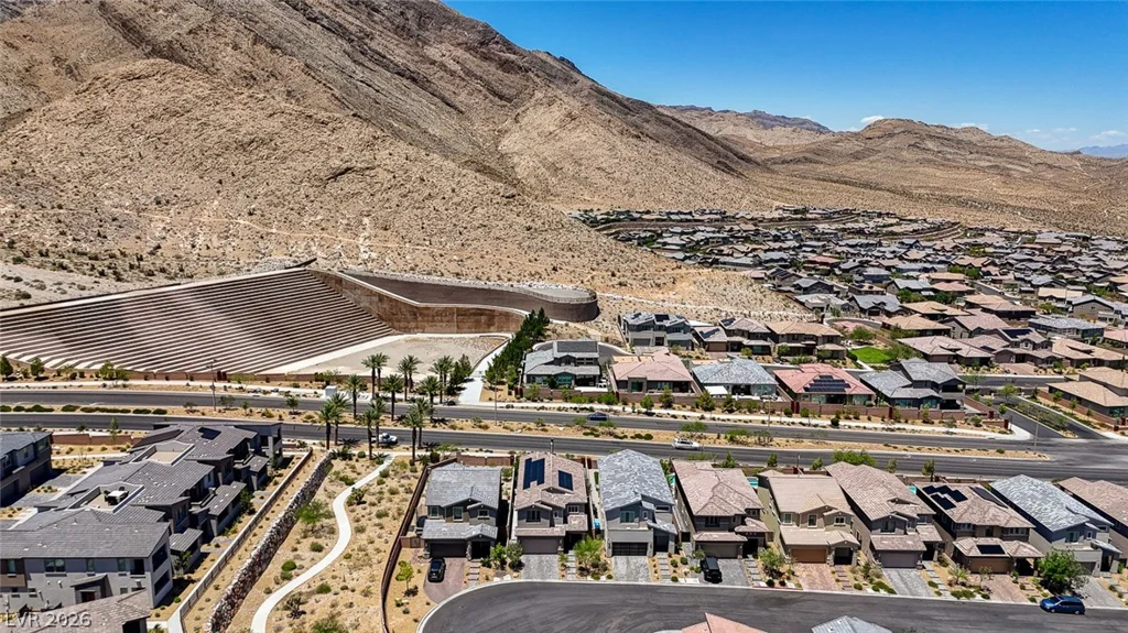 2557 Iron Crest, Las Vegas, NV 89138