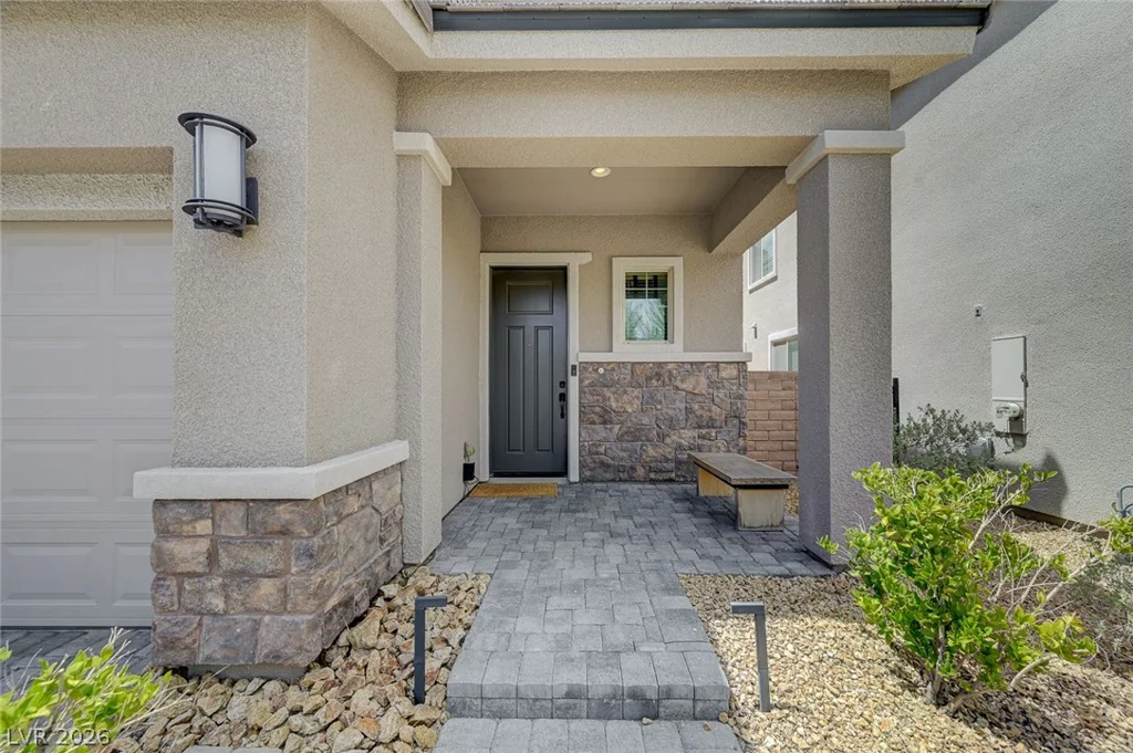 2557 Iron Crest, Las Vegas, NV 89138