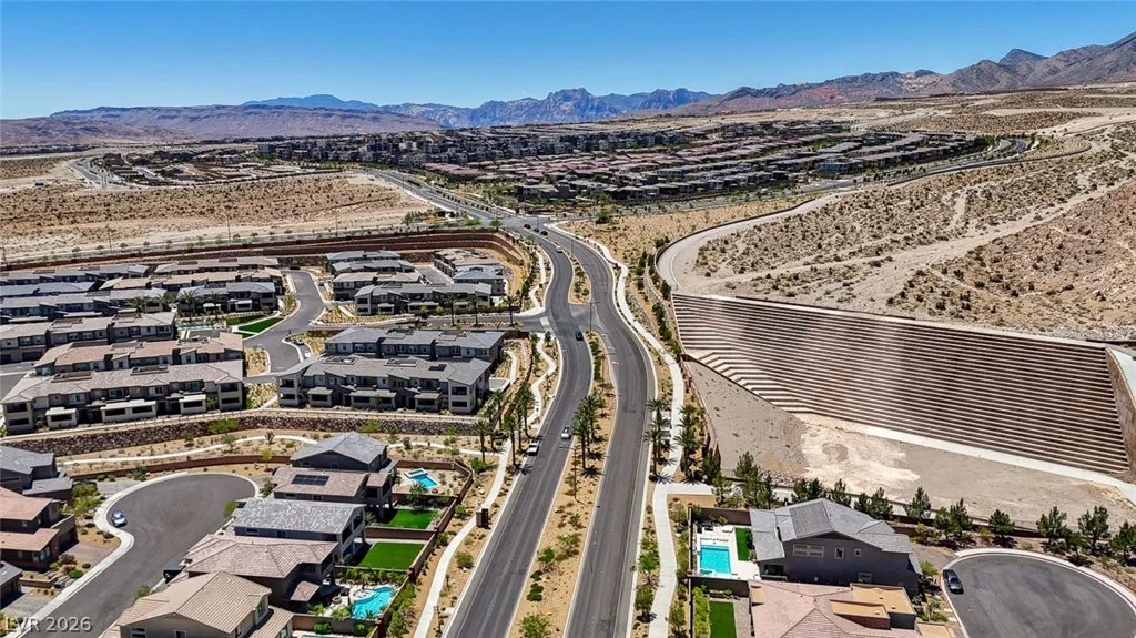 2557 Iron Crest, Las Vegas, NV 89138