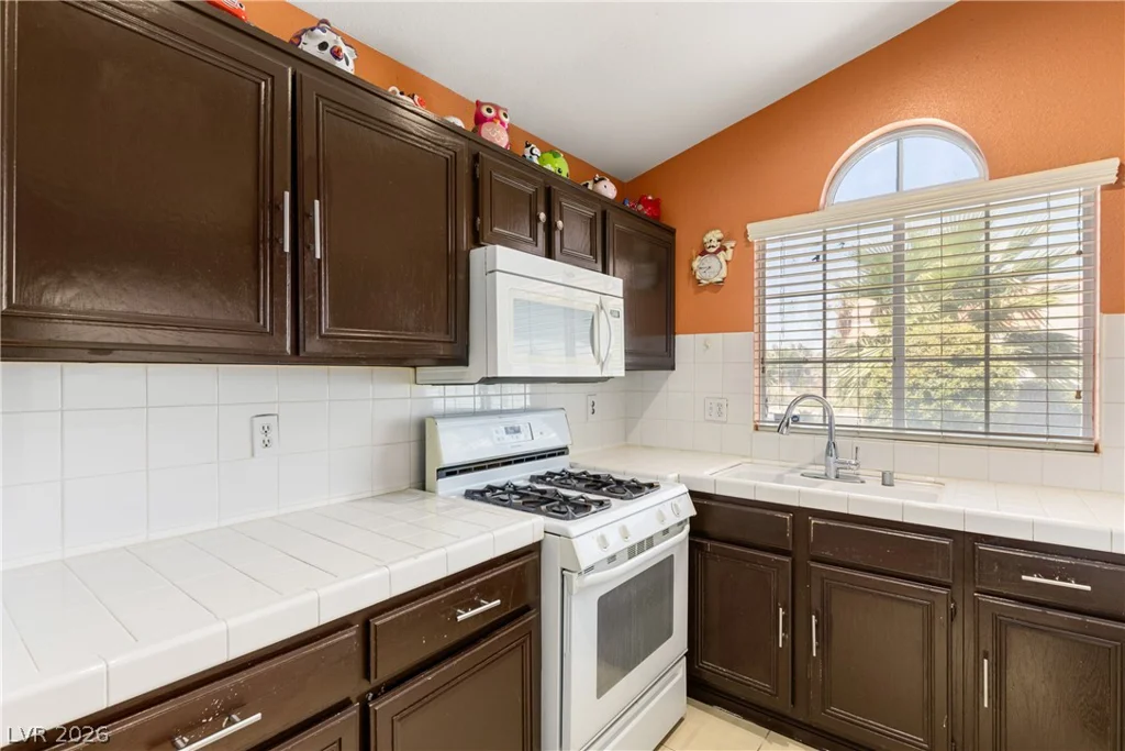 3634 Blue Dawn, North Las Vegas, NV 89032