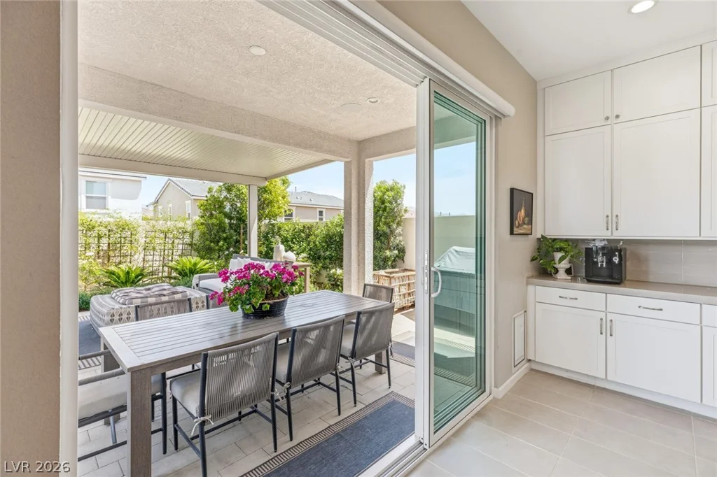 10196 Sequoia Glen, Las Vegas, NV 89166