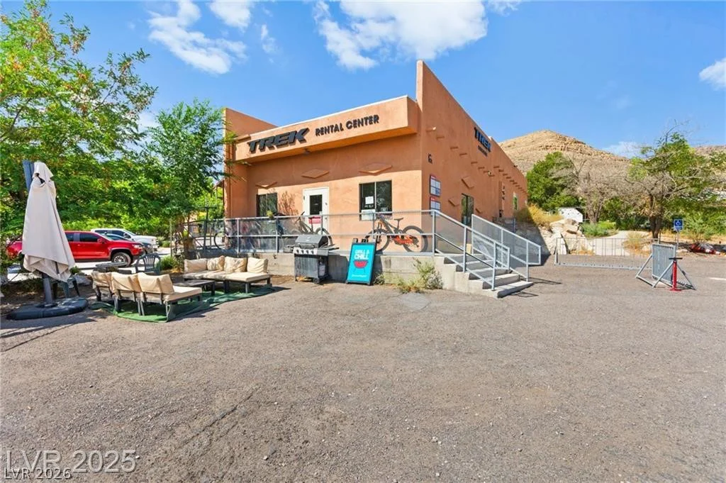 100 Spanish, Las Vegas, NV 89110
