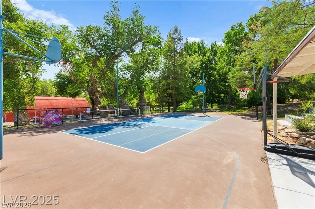100 Spanish, Las Vegas, NV 89110